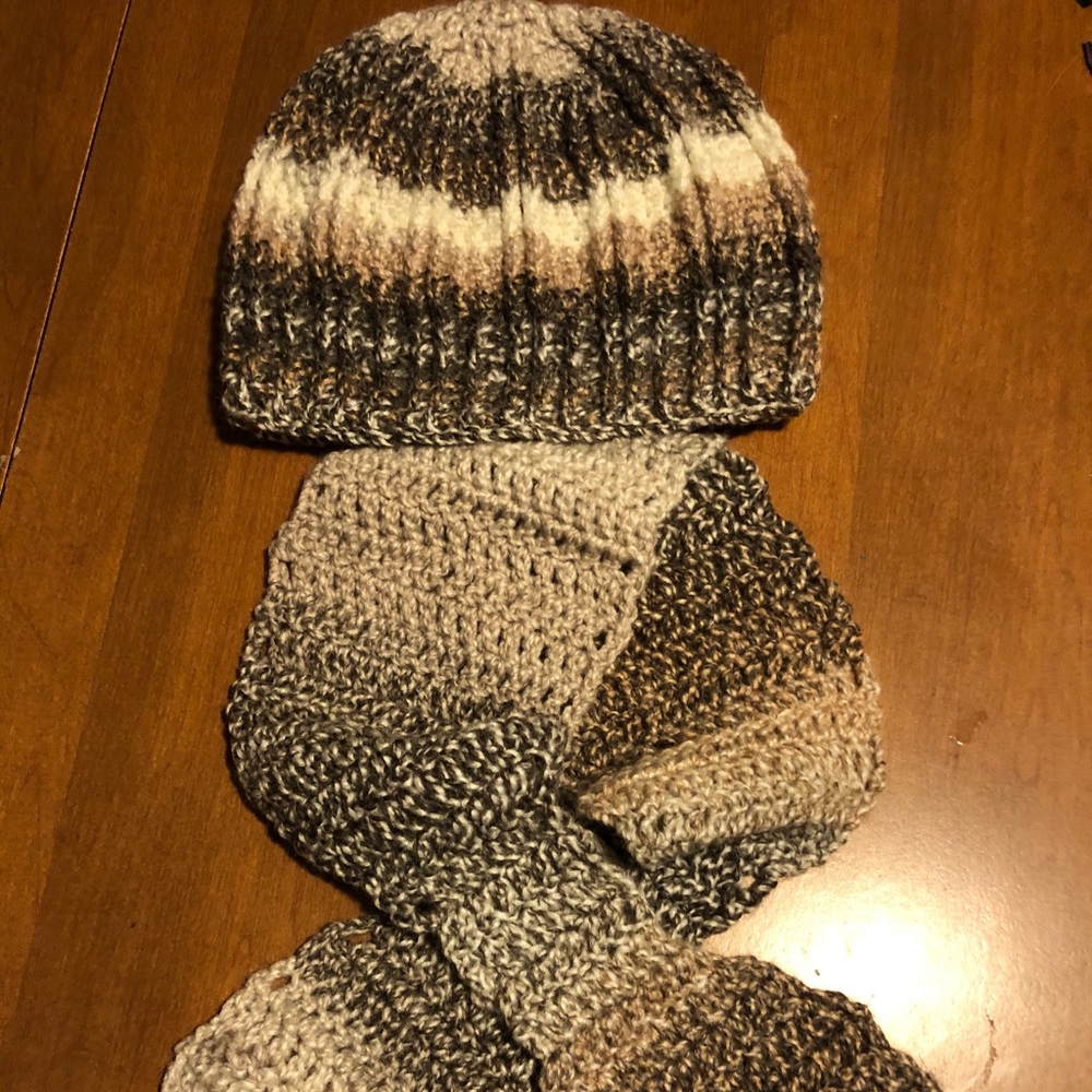 Mans or any Adult hat and ascot
